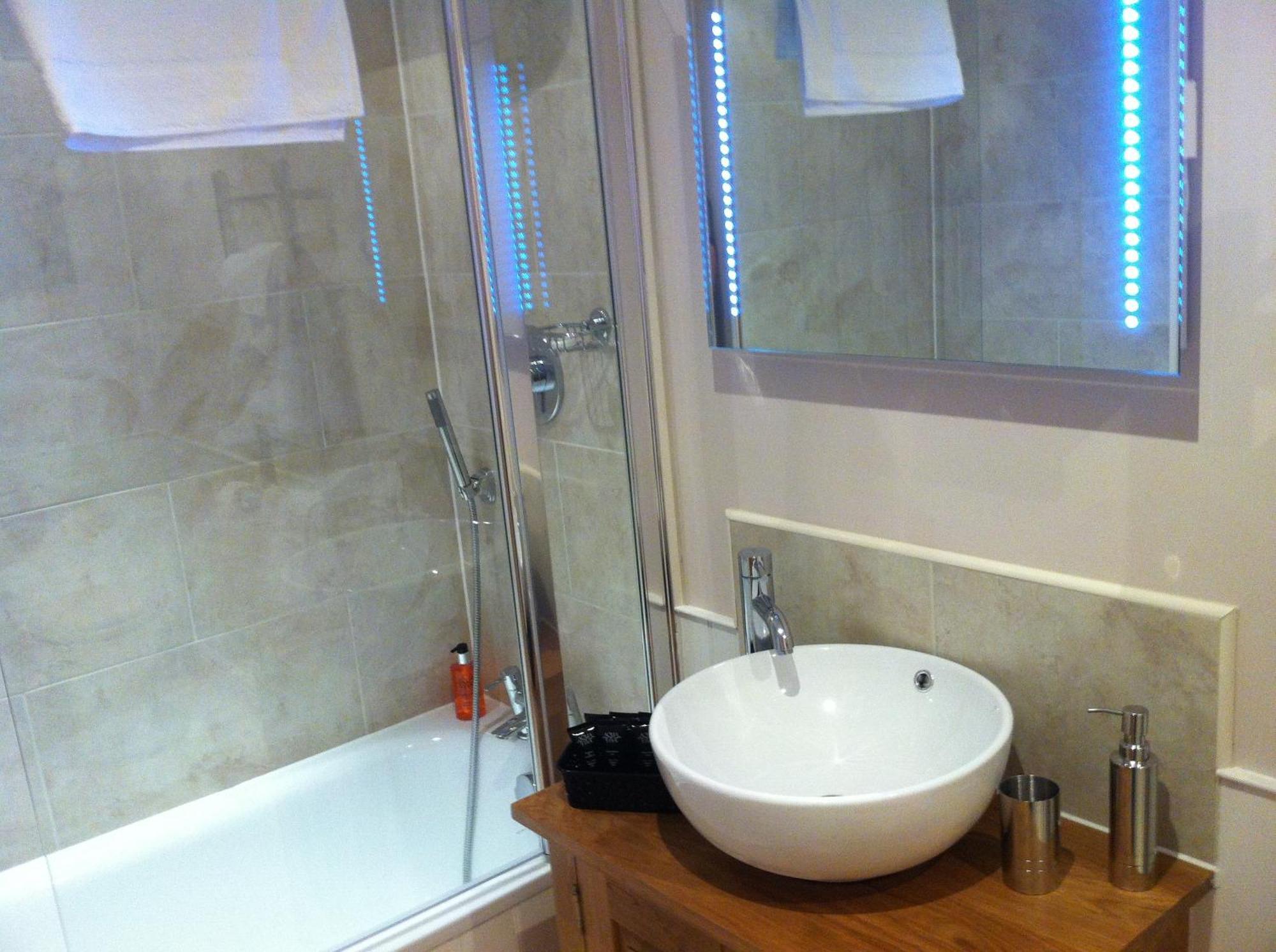 The Cholmeley Arms Bed & Breakfast Burton Coggles Luaran gambar